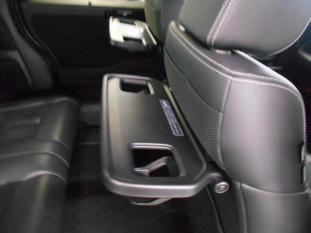 N-BOXカスタム Lターボ 禁煙車 純正ナビ リアカメラdeあんしん+3 両電動スライドドア パドルシフト USB ドアバイザー アルミホイール 後席サンシェード シートバックテーブル フォグライト 渋滞追従 パーキングセンサー(24枚目)