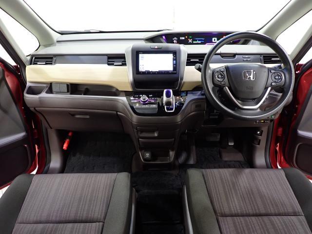フリードハイブリッド ハイブリッド・Gホンダセンシング 禁煙 Cパッケージ 純正ナビ AppleCarPlay 両電動スライドドア USBチャージャー×2 リア席サンシェード LEDライト ETC リアカメラ ドアバイザー コンフォートビューパッケージ(11枚目)