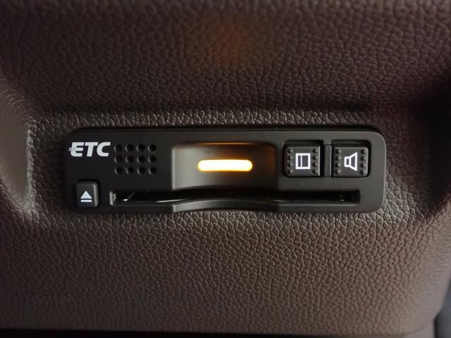 フリードハイブリッド ハイブリッド・Gホンダセンシング 禁煙 Cパッケージ 純正ナビ AppleCarPlay 両電動スライドドア USBチャージャー×2 リア席サンシェード LEDライト ETC リアカメラ ドアバイザー コンフォートビューパッケージ(20枚目)