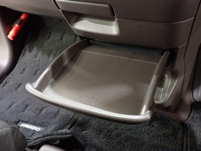 フリードハイブリッド ハイブリッド・Gホンダセンシング 禁煙 Cパッケージ 純正ナビ AppleCarPlay 両電動スライドドア USBチャージャー×2 リア席サンシェード LEDライト ETC リアカメラ ドアバイザー コンフォートビューパッケージ(23枚目)