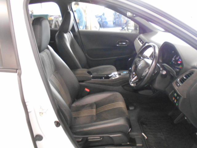 ヴェゼル ハイブリッドRS・ホンダセンシング 禁煙1オーナー 8インチナビ 後ドラレコ Bluetooth リアカメラ シートヒーター サイドエアバッグ コンビシート コンフォートビューパッケージ パドルシフト オートリトラミラー ETC USB(12枚目)