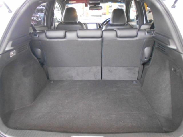 ヴェゼル ハイブリッドRS・ホンダセンシング 禁煙1オーナー 8インチナビ 後ドラレコ Bluetooth リアカメラ シートヒーター サイドエアバッグ コンビシート コンフォートビューパッケージ パドルシフト オートリトラミラー ETC USB(30枚目)