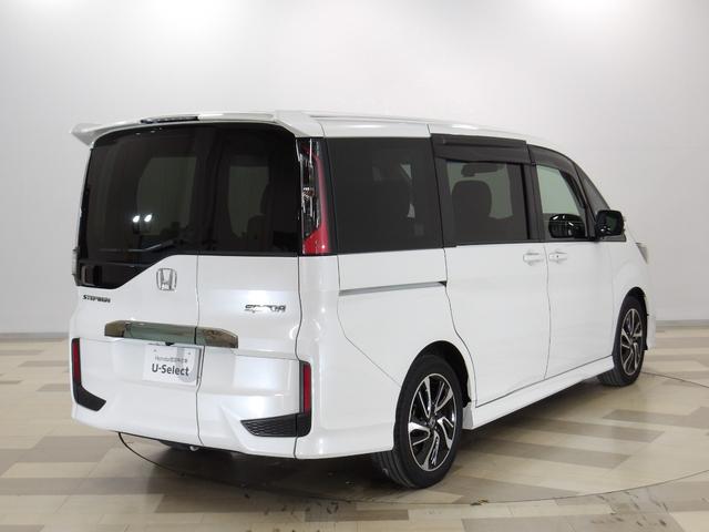 ステップワゴンスパーダ スパーダ・クールスピリットホンダセンシング　禁煙１オーナー　前後ドラレコ　リンクＵＰフリーナビ　両電動スライド　ドアバイザー　オートリトラミラー　ＥＴＣ２．０　コンビシート　シートヒーター　パドルシフト　Ｂｌｕｅｔｏｏｔｈ　センターテーブル（9枚目）