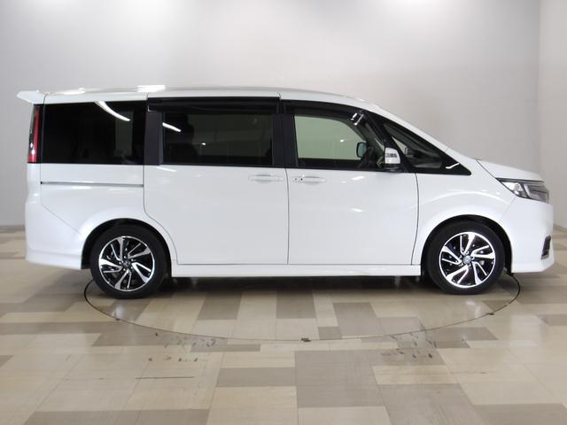 ステップワゴンスパーダ スパーダ・クールスピリットホンダセンシング　禁煙１オーナー　前後ドラレコ　リンクＵＰフリーナビ　両電動スライド　ドアバイザー　オートリトラミラー　ＥＴＣ２．０　コンビシート　シートヒーター　パドルシフト　Ｂｌｕｅｔｏｏｔｈ　センターテーブル（30枚目）