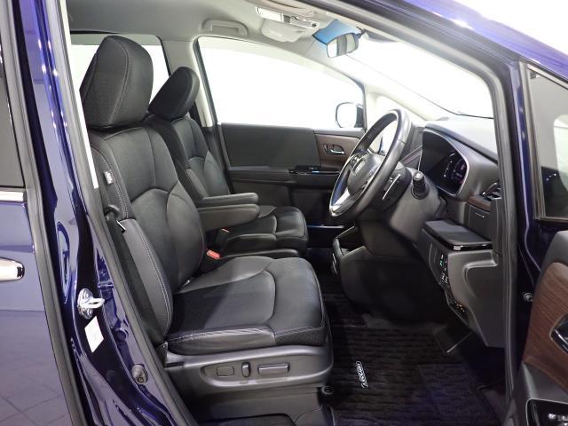 オデッセイ アブソルート　禁煙１オーナー　純正１０インチナビ　マルチビューカメラ　両電動スライドドア　パーキングセンサー　パドルシフト　ドアバイザー　ドラレコ　ＡｐｐｌｅＣａｒＰｌａｙ　コンビシート　パーキングアシスト　ＥＴＣ（13枚目）