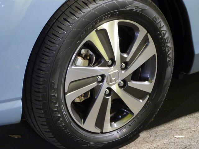 フリードハイブリッド ハイブリッド・Ｇホンダセンシング　禁煙１オーナー　Ｓパッケージ　Ｃパッケージ　前後ドラレコ　純正インターナビ　両電動スライドドア　リアカメラ　コンビシート　センターテーブル　サイドエアバッグ　ドアバイザー　リア席サンシェード　ＥＴＣ（6枚目）