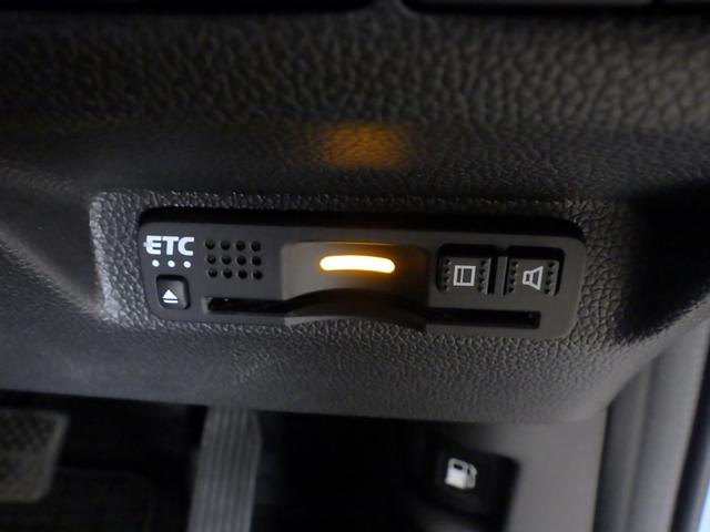 フリードハイブリッド ハイブリッド・Ｇホンダセンシング　禁煙１オーナー　Ｓパッケージ　Ｃパッケージ　前後ドラレコ　純正インターナビ　両電動スライドドア　リアカメラ　コンビシート　センターテーブル　サイドエアバッグ　ドアバイザー　リア席サンシェード　ＥＴＣ（18枚目）