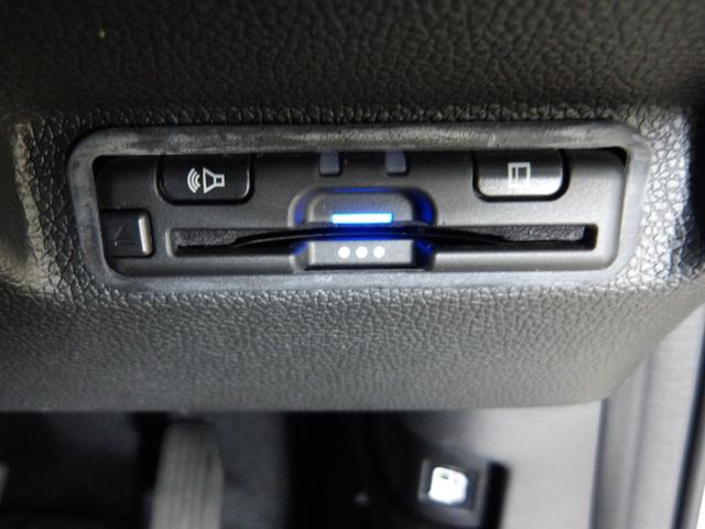 フリードハイブリッド ハイブリッド・クロスター　内外装現状そのまんま車　リア席モニター　大型ナビ　ホンダセンシング　コンビシート　ＡｐｐｌｅＣａｒＰｌａｙ　シートバックテーブル　リアカメラ　両電動スライドドア　ルーフレール　コンフォートビュー　禁煙（29枚目）