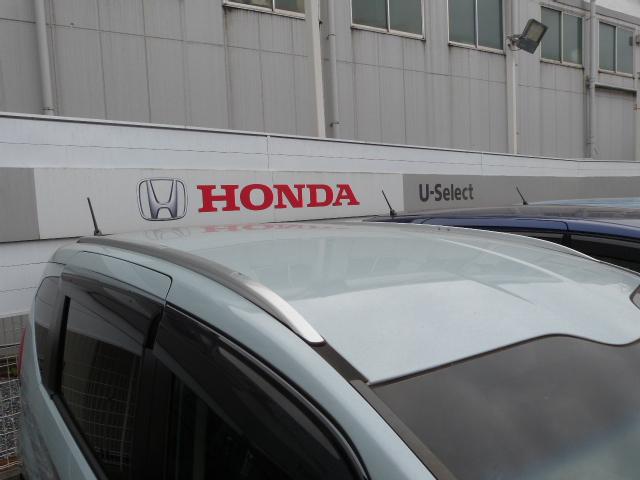 フリードハイブリッド ハイブリッド・クロスター　内外装現状そのまんま車　リア席モニター　大型ナビ　ホンダセンシング　コンビシート　ＡｐｐｌｅＣａｒＰｌａｙ　シートバックテーブル　リアカメラ　両電動スライドドア　ルーフレール　コンフォートビュー　禁煙（33枚目）