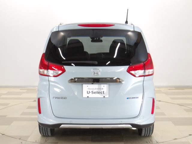 フリードハイブリッド ハイブリッド・クロスター　内外装現状そのまんま車　リア席モニター　大型ナビ　ホンダセンシング　コンビシート　ＡｐｐｌｅＣａｒＰｌａｙ　シートバックテーブル　リアカメラ　両電動スライドドア　ルーフレール　コンフォートビュー　禁煙（38枚目）