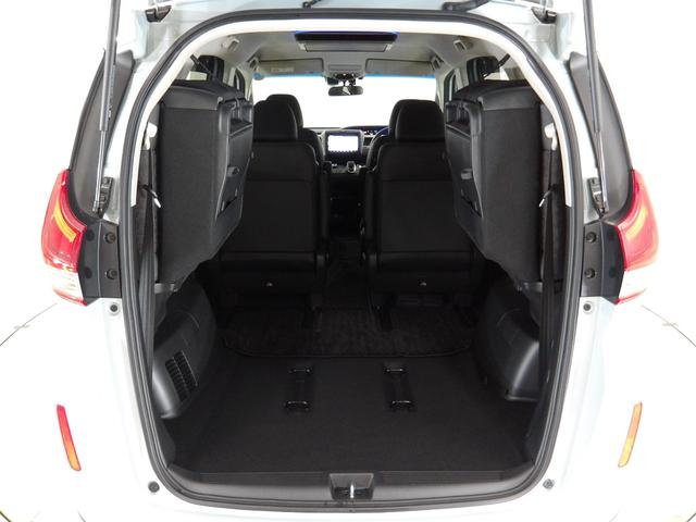 フリードハイブリッド ハイブリッド・クロスター　内外装現状そのまんま車　リア席モニター　大型ナビ　ホンダセンシング　コンビシート　ＡｐｐｌｅＣａｒＰｌａｙ　シートバックテーブル　リアカメラ　両電動スライドドア　ルーフレール　コンフォートビュー　禁煙（40枚目）