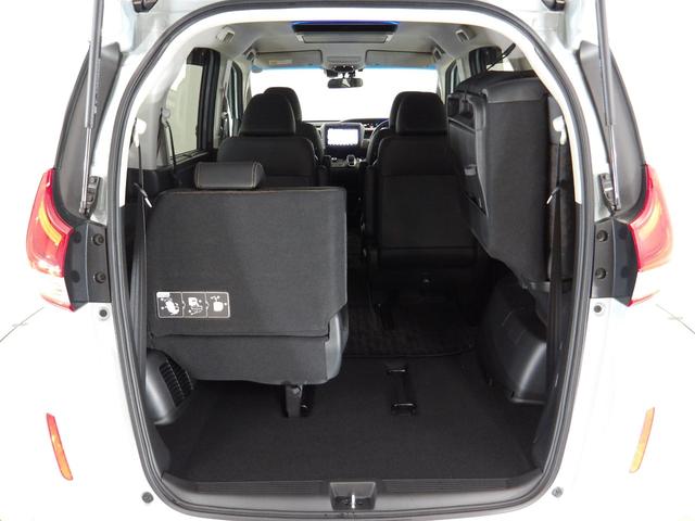 フリードハイブリッド ハイブリッド・クロスター　内外装現状そのまんま車　リア席モニター　大型ナビ　ホンダセンシング　コンビシート　ＡｐｐｌｅＣａｒＰｌａｙ　シートバックテーブル　リアカメラ　両電動スライドドア　ルーフレール　コンフォートビュー　禁煙（41枚目）