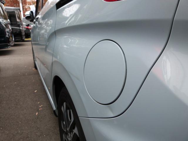 フリードハイブリッド ハイブリッド・クロスター　内外装現状そのまんま車　リア席モニター　大型ナビ　ホンダセンシング　コンビシート　ＡｐｐｌｅＣａｒＰｌａｙ　シートバックテーブル　リアカメラ　両電動スライドドア　ルーフレール　コンフォートビュー　禁煙（46枚目）