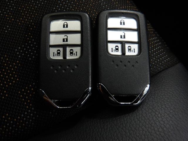 フリードハイブリッド ハイブリッド・クロスター　内外装現状そのまんま車　リア席モニター　大型ナビ　ホンダセンシング　コンビシート　ＡｐｐｌｅＣａｒＰｌａｙ　シートバックテーブル　リアカメラ　両電動スライドドア　ルーフレール　コンフォートビュー　禁煙（53枚目）