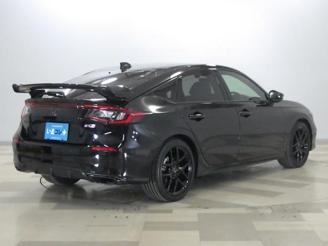 シビック ＲＳ　いまコレ＋　禁煙車　テールゲートスポイラーＧｏｏｇｌｅ搭載コネクトディスプレイ　前後ドラレコ　センターコンソールＢＯＸ　ドリンクホルダーレッドイルミ　ブラックエンブレム　コンビシート　パーキングセンサ（13枚目）