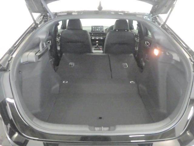 シビック ＲＳ　いまコレ＋　禁煙車　テールゲートスポイラーＧｏｏｇｌｅ搭載コネクトディスプレイ　前後ドラレコ　センターコンソールＢＯＸ　ドリンクホルダーレッドイルミ　ブラックエンブレム　コンビシート　パーキングセンサ（41枚目）