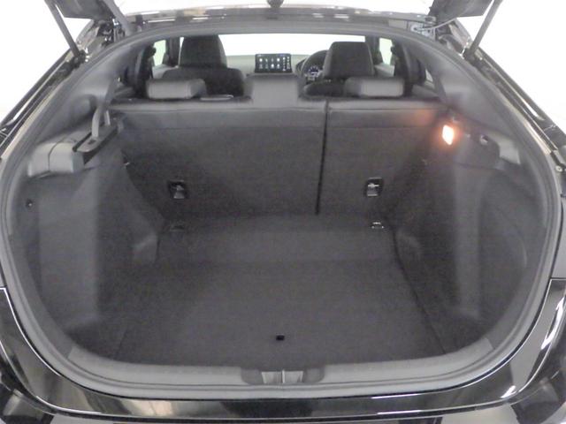 シビック ＲＳ　いまコレ＋　禁煙車　テールゲートスポイラーＧｏｏｇｌｅ搭載コネクトディスプレイ　前後ドラレコ　センターコンソールＢＯＸ　ドリンクホルダーレッドイルミ　ブラックエンブレム　コンビシート　パーキングセンサ（42枚目）