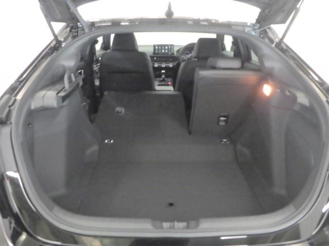 シビック ＲＳ　いまコレ＋　禁煙車　テールゲートスポイラーＧｏｏｇｌｅ搭載コネクトディスプレイ　前後ドラレコ　センターコンソールＢＯＸ　ドリンクホルダーレッドイルミ　ブラックエンブレム　コンビシート　パーキングセンサ（44枚目）