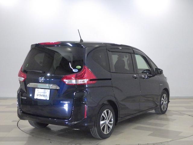フリードハイブリッド ハイブリッド・Ｇホンダセンシング　Ｓパッケージ　Ｃパッケージ　前後ドラレコ　ＬＥＤフォグライト　フロントグリル　後席ＵＳＢチャージャー　純正インターナビ　コンビシート　両電動スライドドア　リアカメラ　Ｂｌｕｅｔｏｏｔｈ　ドアバイザー（14枚目）