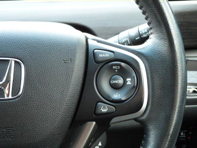 フリードハイブリッド ハイブリッド・Ｇホンダセンシング　Ｓパッケージ　Ｃパッケージ　前後ドラレコ　ＬＥＤフォグライト　フロントグリル　後席ＵＳＢチャージャー　純正インターナビ　コンビシート　両電動スライドドア　リアカメラ　Ｂｌｕｅｔｏｏｔｈ　ドアバイザー（16枚目）