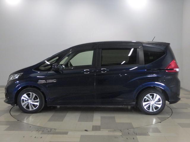 フリードハイブリッド ハイブリッド・Ｇホンダセンシング　Ｓパッケージ　Ｃパッケージ　前後ドラレコ　ＬＥＤフォグライト　フロントグリル　後席ＵＳＢチャージャー　純正インターナビ　コンビシート　両電動スライドドア　リアカメラ　Ｂｌｕｅｔｏｏｔｈ　ドアバイザー（28枚目）