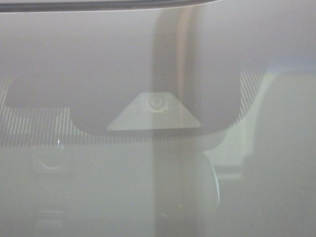 フリードハイブリッド ハイブリッド・Ｇホンダセンシング　Ｓパッケージ　Ｃパッケージ　前後ドラレコ　ＬＥＤフォグライト　フロントグリル　後席ＵＳＢチャージャー　純正インターナビ　コンビシート　両電動スライドドア　リアカメラ　Ｂｌｕｅｔｏｏｔｈ　ドアバイザー（40枚目）