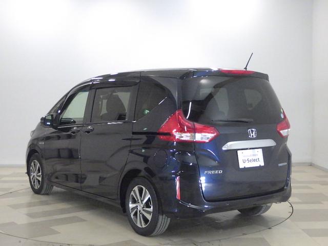 フリードハイブリッド ハイブリッド・Ｇホンダセンシング　Ｓパッケージ　Ｃパッケージ　前後ドラレコ　ＬＥＤフォグライト　フロントグリル　後席ＵＳＢチャージャー　純正インターナビ　コンビシート　両電動スライドドア　リアカメラ　Ｂｌｕｅｔｏｏｔｈ　ドアバイザー（44枚目）