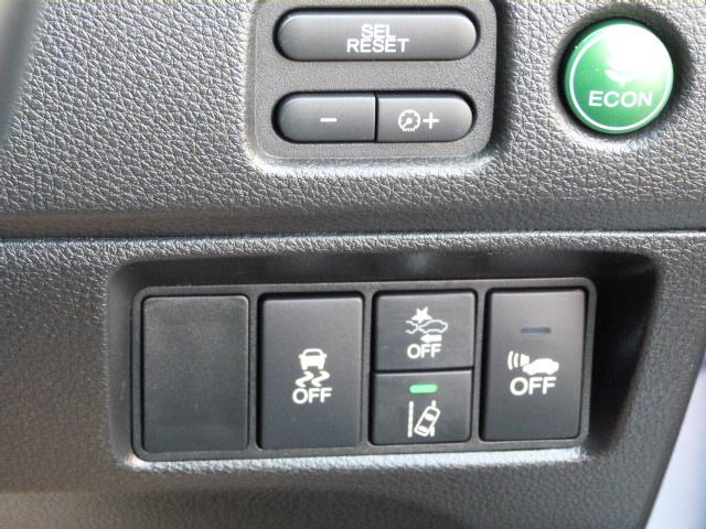 ジェイド ハイブリッドＸ　禁煙車　レザーシート　ホンダセンシング　アドバンスドルームミラー　純正ナビ　リアカメラ　左後方カメラＬａｎｅＷａｔｃｈ　コンソールイルミ　ＬＥＤスピーカーリング　フットライト　ドラレコ　シートヒーター（15枚目）