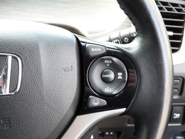 ジェイド ハイブリッドＸ　禁煙車　レザーシート　ホンダセンシング　アドバンスドルームミラー　純正ナビ　リアカメラ　左後方カメラＬａｎｅＷａｔｃｈ　コンソールイルミ　ＬＥＤスピーカーリング　フットライト　ドラレコ　シートヒーター（16枚目）