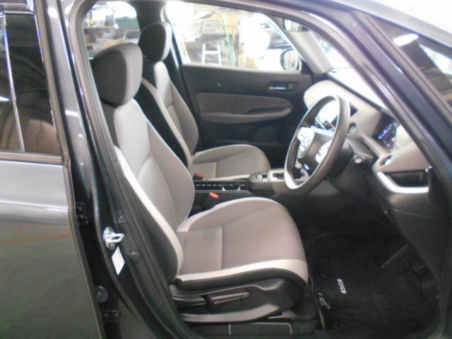 フィット e:HEVクロスター 禁煙1オーナー 前後ドラレコ ホンダセンシング インターナビ リアカメラ パーキングセンサー 渋滞追従 Bluetooth USB ドアバイザー ルーフレール サイドエアバッグ アルミホイール ETC(6枚目)