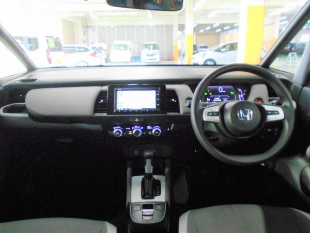 フィット e:HEVクロスター 禁煙1オーナー 前後ドラレコ ホンダセンシング インターナビ リアカメラ パーキングセンサー 渋滞追従 Bluetooth USB ドアバイザー ルーフレール サイドエアバッグ アルミホイール ETC(12枚目)