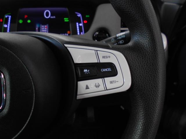 フィット e:HEVクロスター 禁煙1オーナー 前後ドラレコ ホンダセンシング インターナビ リアカメラ パーキングセンサー 渋滞追従 Bluetooth USB ドアバイザー ルーフレール サイドエアバッグ アルミホイール ETC(16枚目)