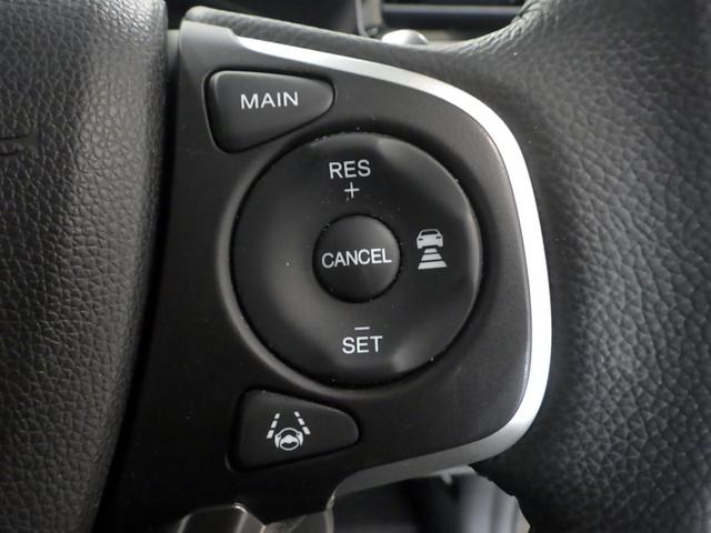 ステップワゴンスパーダ スパーダホンダセンシング　禁煙車　リア席モニター　大型１０インチナビ　ＡｐｐｌｅＣａｒＰｌａｙ　前後ドラレコ　両電動スライドドア　パドルシフト　ラゲッジオーガナイザーＢＯＸ　ドアバイザー　リア席サンシェード　ＥＴＣ２．０（13枚目）