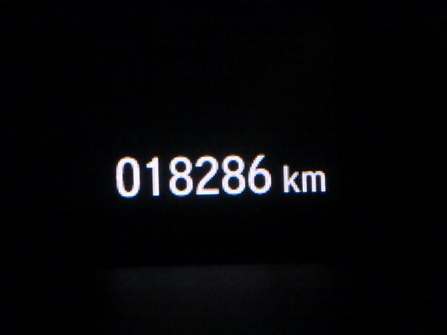 ステップワゴンスパーダ スパーダホンダセンシング　禁煙車　リア席モニター　大型１０インチナビ　ＡｐｐｌｅＣａｒＰｌａｙ　前後ドラレコ　両電動スライドドア　パドルシフト　ラゲッジオーガナイザーＢＯＸ　ドアバイザー　リア席サンシェード　ＥＴＣ２．０（19枚目）