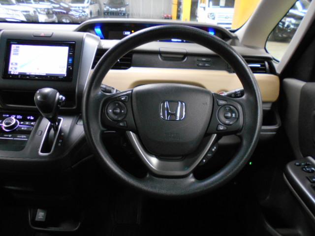 フリード G・ホンダセンシング 禁煙車 Cパッケージ 純正ナビ リアカメラ 両電動スライドドア AppleCarPlay ドラレコ付 リア席サンシェード コンフォートビューパッケージ アイドリングストップ ETC ベンチシート(14枚目)