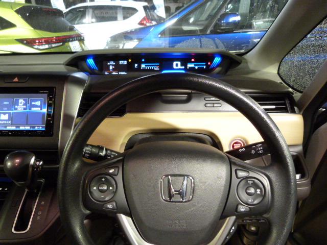 フリード G・ホンダセンシング 禁煙車 Cパッケージ 純正ナビ リアカメラ 両電動スライドドア AppleCarPlay ドラレコ付 リア席サンシェード コンフォートビューパッケージ アイドリングストップ ETC ベンチシート(19枚目)