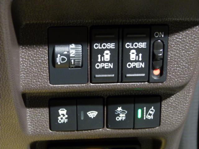 フリード G・ホンダセンシング 禁煙車 Cパッケージ 純正ナビ リアカメラ 両電動スライドドア AppleCarPlay ドラレコ付 リア席サンシェード コンフォートビューパッケージ アイドリングストップ ETC ベンチシート(20枚目)