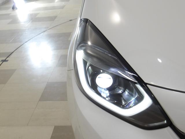 �y�k�d�c�w�b�h���C�g�z�y�I�[�g�n�C�r�[�������z