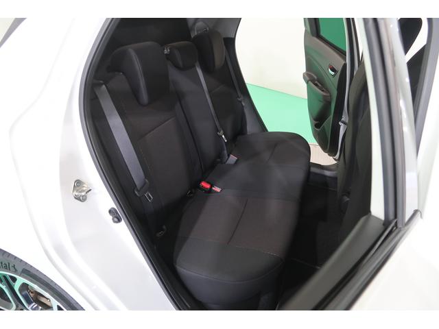 スイフトスポーツ スポーツ　２型　ナビ　全方位カメラ　ＥＴＣ　ドラレコ　Ｂｌｕｅｔｏｏｔｈ対応ナビ　全方位カメラ　ＥＴＣ　ドライブレコーダー　衝突被害軽減システム　ＬＥＤヘッドランプ　アダプティブクルーズコントロール　シートヒーター　フルオートエアコン　盗難抑止システム（13枚目）