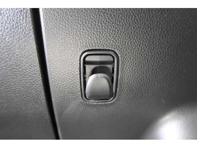 ワゴンＲカスタムＺ カスタムＺ　ＨＹＢＲＩＤ　ＺＴ　４型　全方位カメラ　ＡＣＣ　デュアルカメラブレーキサポート　全方位カメラ　パドルシフト　キーレスプッシュスタート　ＬＥＤヘッドライト　ＬＥＤフォグ　マイルドハイブリッド　１５インチアルミ　アダプティブクルーズコントロール（76枚目）