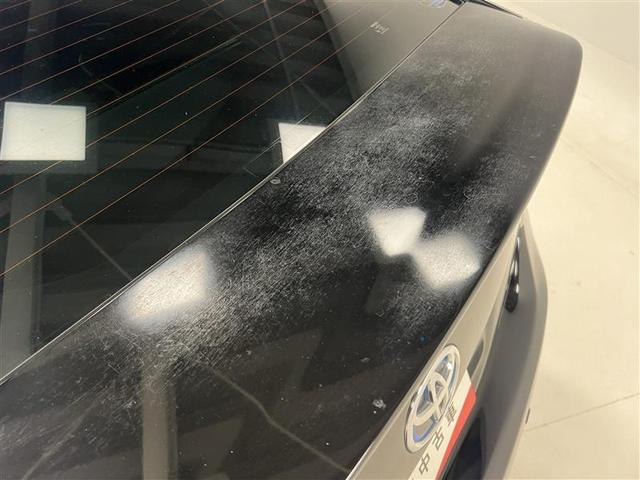 プリウス S 踏み間違い加速抑制システム HIDライト コンライト 7インチSDナビ ブルートゥース CD・DVD再生 バックモニター ETC オートエアコン スペアタイヤ トノカバー付 スマートキー 点検記録簿(6枚目)