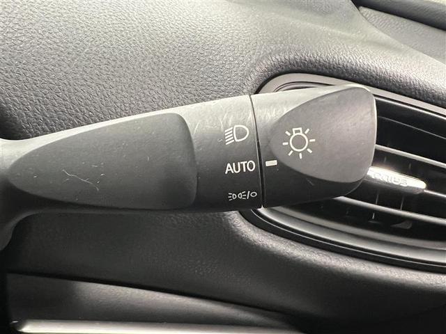 プリウス S 100V 取説記録簿 DVD再生機能 ESC スマートキ- 地デジ メモリーナビゲーション LEDヘッドライト ETC車載器 フルオートエアコン クルーズコントロール エアバッグ イモビ PS AW(13枚目)