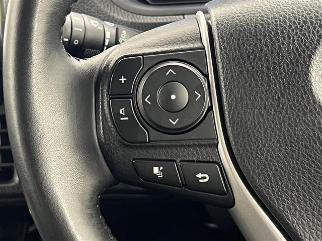 ノア ハイブリッドＳｉ　ダブルバイビーＩＩＩ　地デジ　バックモニター　両側ＰＳＤ　ＬＥＤ　ナビ＆ＴＶ　ＤＶＤ　横滑り防止装置　アルミホイール　スマキー　エアバッグ　クルコン　ＡＣ　３列シート　キーフリー　１オ－ナ－　ＥＴＣ　メモリーナビ（8枚目）