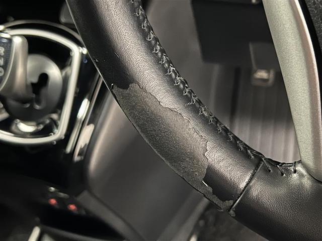 ノア ハイブリッドＳｉ　ダブルバイビーＩＩＩ　地デジ　バックモニター　両側ＰＳＤ　ＬＥＤ　ナビ＆ＴＶ　ＤＶＤ　横滑り防止装置　アルミホイール　スマキー　エアバッグ　クルコン　ＡＣ　３列シート　キーフリー　１オ－ナ－　ＥＴＣ　メモリーナビ（12枚目）