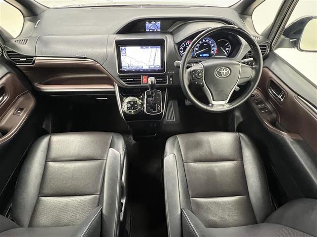 エスクァイア Ｇｉ　ＬＥＤヘッドライト　アルミ　両側パワースライドドア　リアオートエアコン　寒冷地仕様　クルコン　ＤＶＤ　ＥＴＣ車載器　横滑防止装置　エアバッグ　助手席エアバッグ　ウォークスルー　４ＷＤ　ＡＢＳ（9枚目）