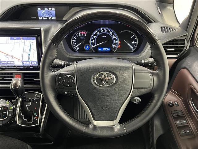 エスクァイア Ｇｉ　ＬＥＤヘッドライト　アルミ　両側パワースライドドア　リアオートエアコン　寒冷地仕様　クルコン　ＤＶＤ　ＥＴＣ車載器　横滑防止装置　エアバッグ　助手席エアバッグ　ウォークスルー　４ＷＤ　ＡＢＳ（10枚目）