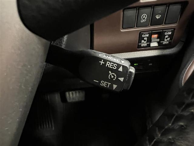 エスクァイア Ｇｉ　ＬＥＤヘッドライト　アルミ　両側パワースライドドア　リアオートエアコン　寒冷地仕様　クルコン　ＤＶＤ　ＥＴＣ車載器　横滑防止装置　エアバッグ　助手席エアバッグ　ウォークスルー　４ＷＤ　ＡＢＳ（12枚目）