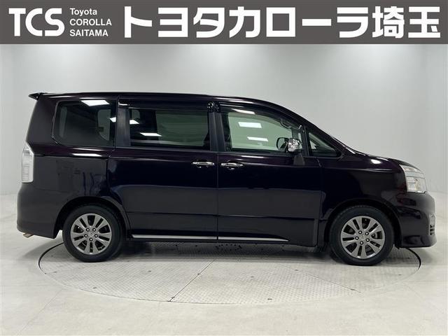 ヴォクシー ZS 煌Z 両側電動パワースライドドア Rカメラ プッシュスタートスマートキー 1オーナー パワーステアリング エアコン ナビテレビ DVD再生可 フルセグテレビ 助手席エアバッグ 盗難防止システム キーレス(3枚目)