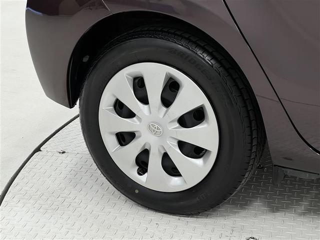 アクア Ｓ　スマートキープッシュスタート　キーレスエントリ　イモビ　ナビ＆ＴＶ　オートエアコン　デュアルエアバック　ＥＳＣ　Ｂカメラ　パワーウィンドウ　ＥＴＣ　ＳＲＳ　ワンセグＴＶ　パワーステアリング　ＡＢＳ（7枚目）