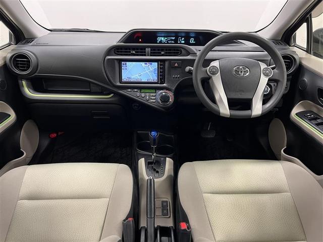 アクア Ｓ　スマートキープッシュスタート　キーレスエントリ　イモビ　ナビ＆ＴＶ　オートエアコン　デュアルエアバック　ＥＳＣ　Ｂカメラ　パワーウィンドウ　ＥＴＣ　ＳＲＳ　ワンセグＴＶ　パワーステアリング　ＡＢＳ（10枚目）